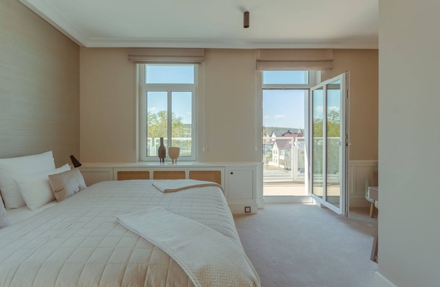 Double room sunny side balcony - Strandhotel Ostende