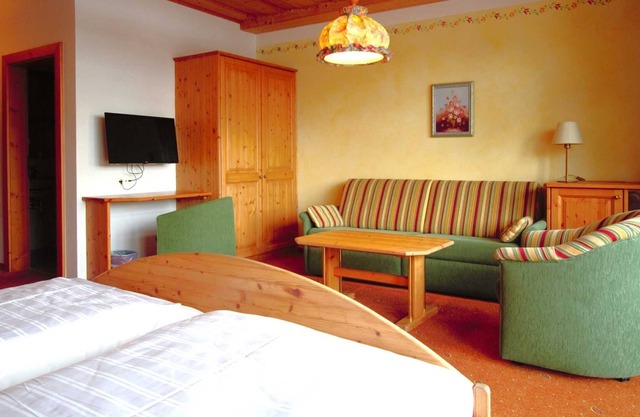 Double room with terrace, without lake view - Attersee 7 - Hotel STADLER am Attersee, your lakeside hotel in the