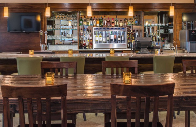 DoubleTree by Hilton Portland - Beaverton