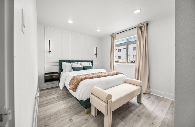 Downtown Luxury Retreat - Sofa bed + Bart cart + Towel Warmer + Washer/Dryer