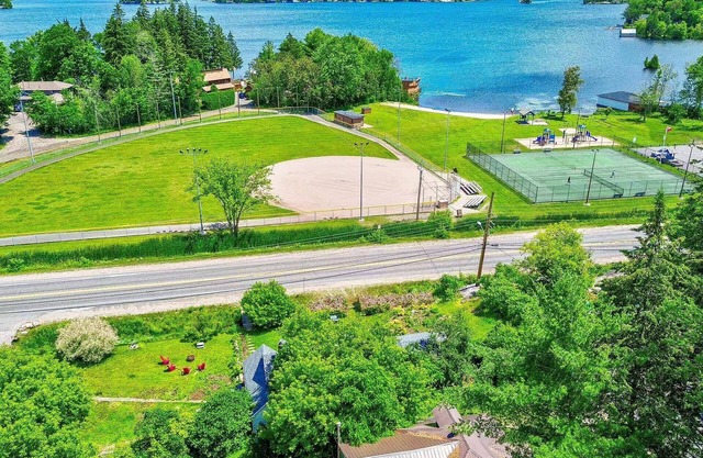 Dream Muskoka Cottage Waterpark