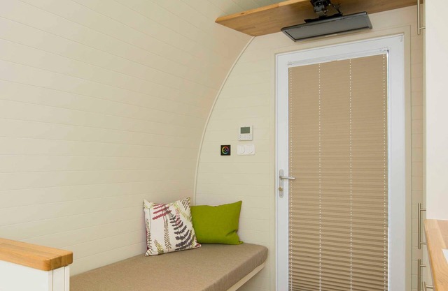 Dreibettzimmer - Glamping Resort Biosphäre Bliesgau
