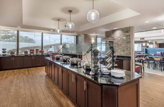 Drury Inn & Suites Atlanta Morrow