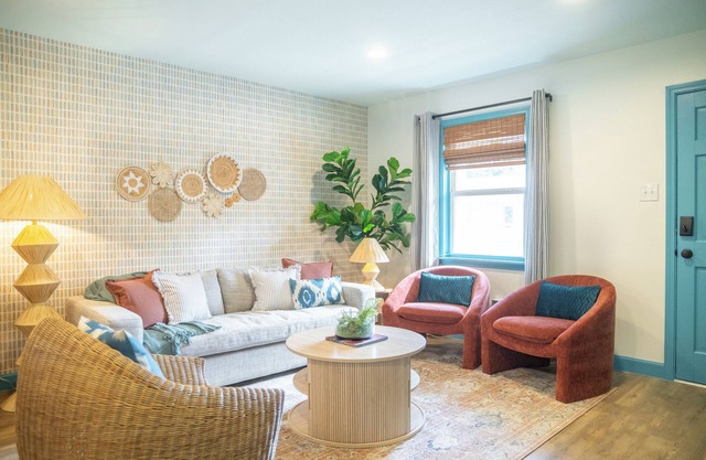 DT OS + Pool + Walk to Front Beach, By WKNDR