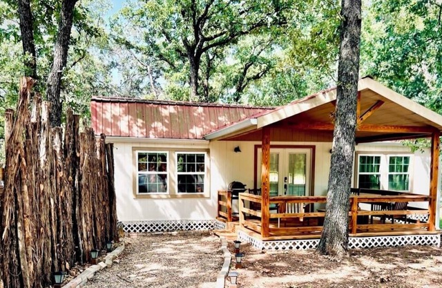 Dub's Barn 17min to Magnolia