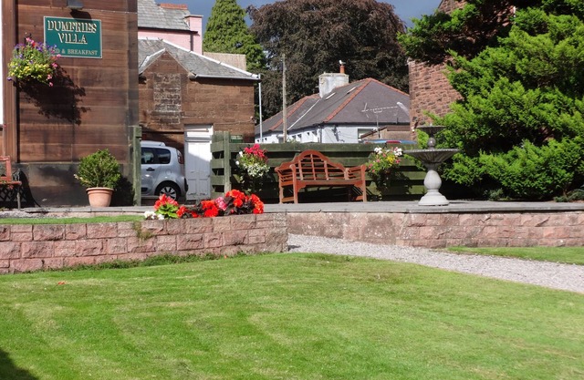 Dumfries Villa