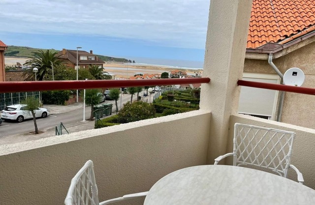 ¡Duplex con terraza en Mogro!