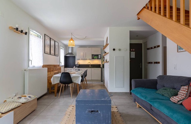 Duplex for 11 people, 50m to cable car, Wi-Fi, parking