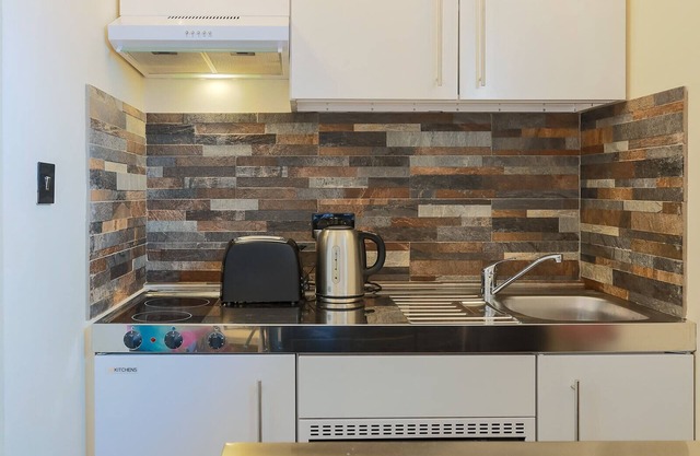 Eakley Stables - Pogo