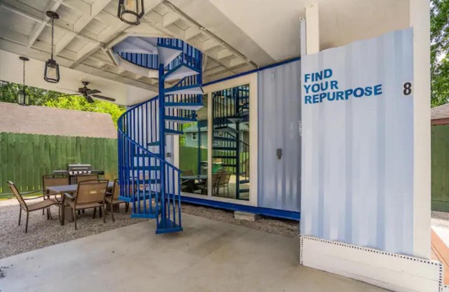 East Downtown Mico-luxe Container living pod #8