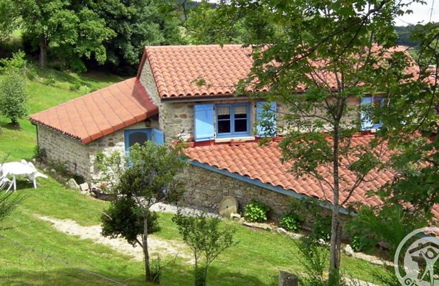 Eco-friendly gite in Chalmazel, ideal for 6, near ski slopes