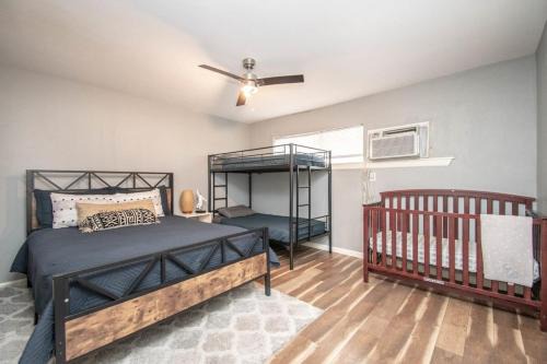 Economy HTX Stay I Sleeps 6 I Parking I MedCenter