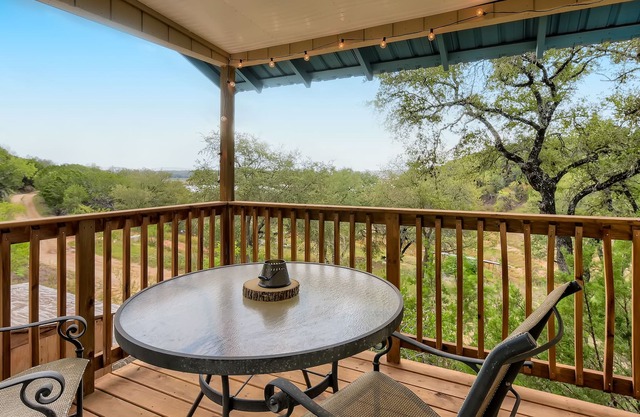 Edge Water Escape on Lake Travis - by PMI Austin Metro