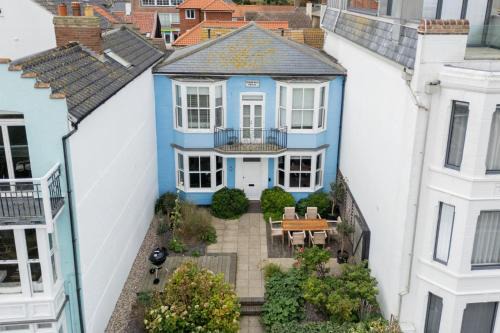 Edinburgh House