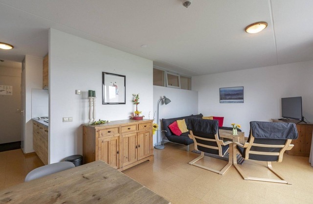 Een Gezellig Ingericht Appartement Vlakbij het Strand van Julianadorp aan Zee