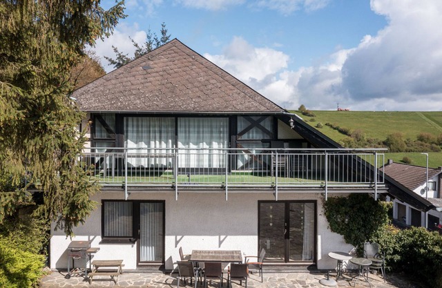 Eifelnatur (Haus 2) by Interhome
