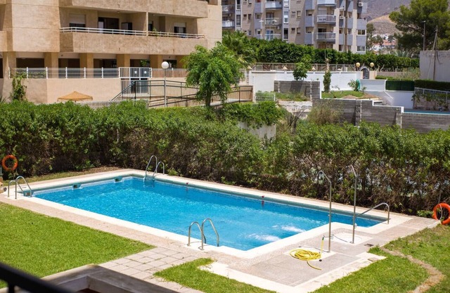 El Palmeral - Apt. p/4 with pool, AC and WiFi