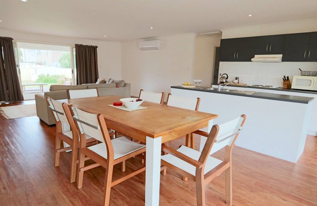 Elandra only a stones throw from the beach