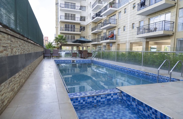 Elegant 3-Bed Condo with Pool, Gym & WiFi in Central Nairobi