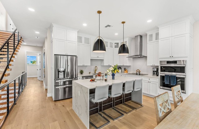 Elegant Indialantic Townhome Retreat W/Private Balconies, Patio & BBQ Grill!