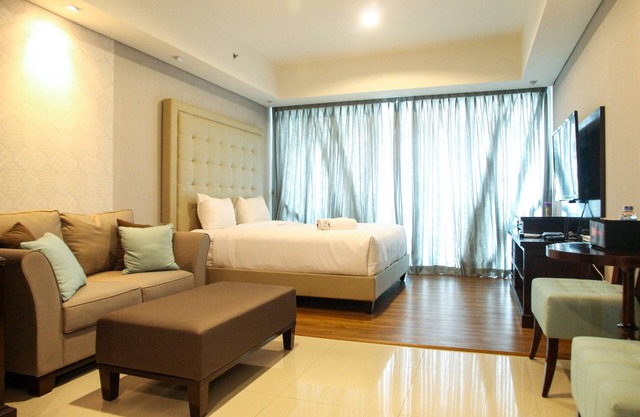 Elegant Studio Kemang Village Apartment