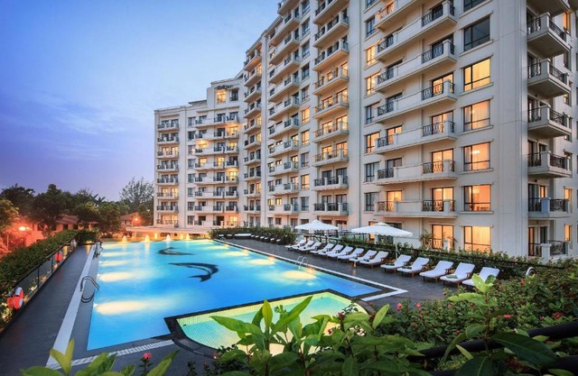 Elegant Suites Westlake