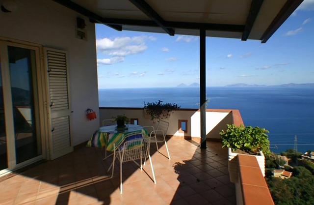 Elegant Vacation Villa on 3 levels-Capo d'Orlando Sicily WITH SEA VIEW