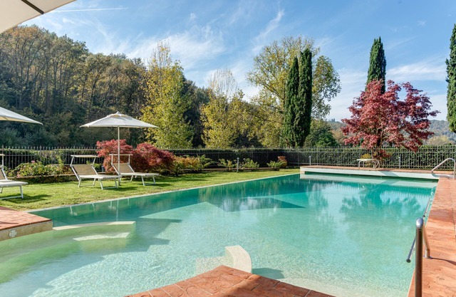 Elegant villa with private pool and wellness area near Florence