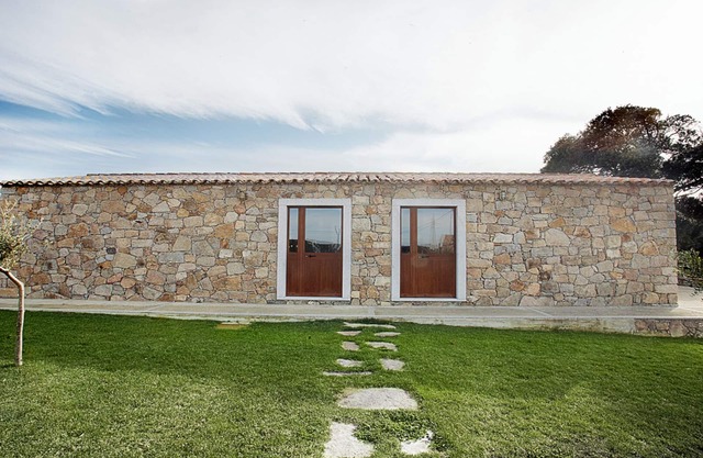 "Elicriso" house, three-room apartment in Stazzu Gallurese style, only 3. 5KM from the sea.