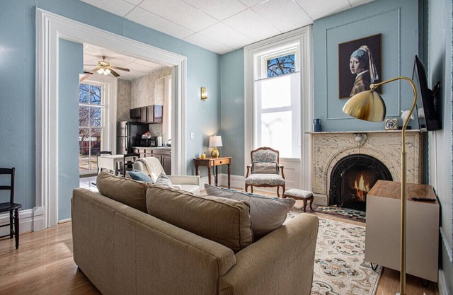 Elizabeth's Entire Apt @ Historic McCormick House