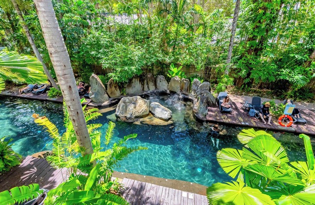 Elysium Private Apartments at The Beach Club