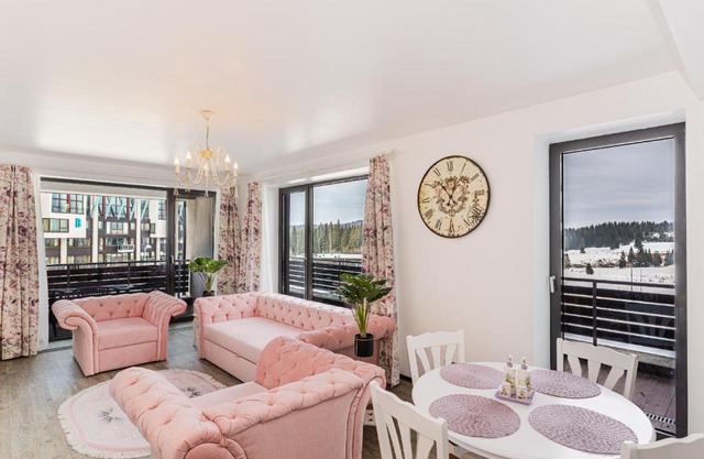 English Home in Silver Mountain Resort Poiana Brasov