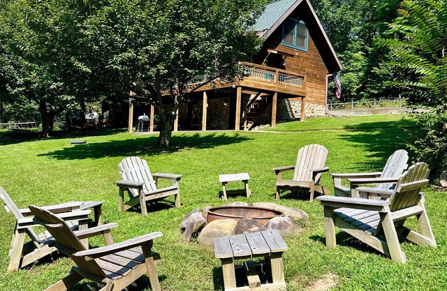 Enjoy a CABIN including Blueberry Picking, Yard Games, Fire Pit, Screened Porch.