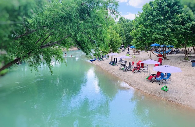Enjoy the beautiful San Marcos River in this new, nice and comfy cabin!