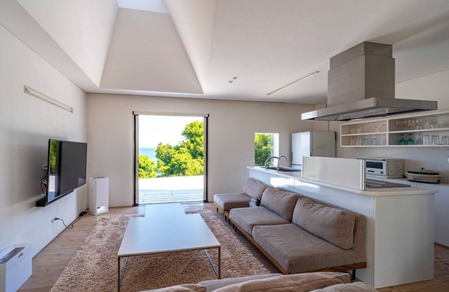 Enjoy the picturesque view of Awaji from a rental /Awaji Hyōgo