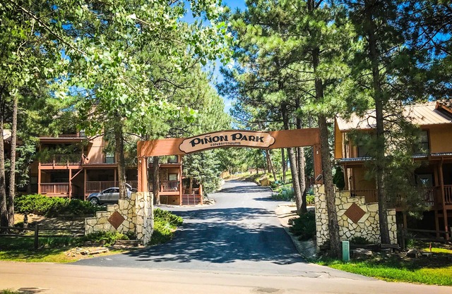 Enjoy your stay in Ruidoso in a quiet surrounding