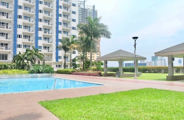 Enlighten Condo Unit (SMDC Light Residences) Homeaway