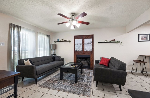 Entire 2 bedroom unit downstairs, family owned.