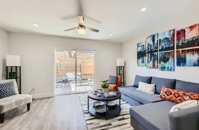 Entire 2 floor condo @ heart of ATX
