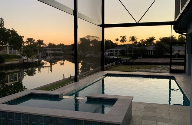 Entire 4 Bedroom W/Pool Access