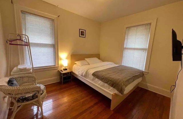 Entire Cozy 2BR Private Apartment. Located in the heart of Queens!