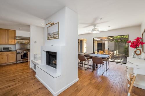 Entire Cozy Home With Pool