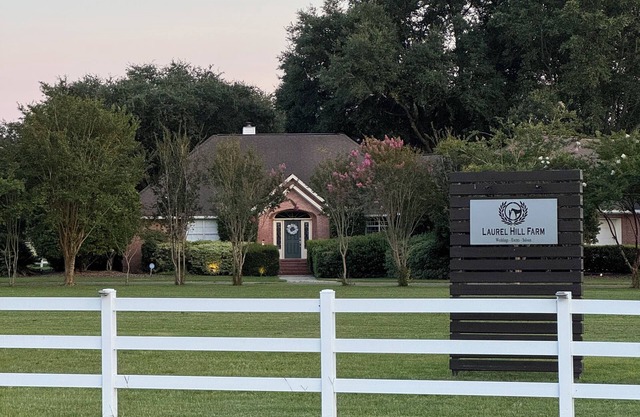 Equestrian Estate Farmhouse at Laurel Hill Farm