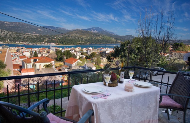 ERATO APARTMENT IN ARGOSTOLI