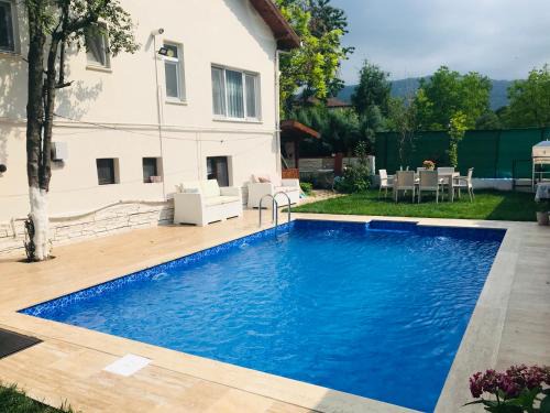 Eren Villa