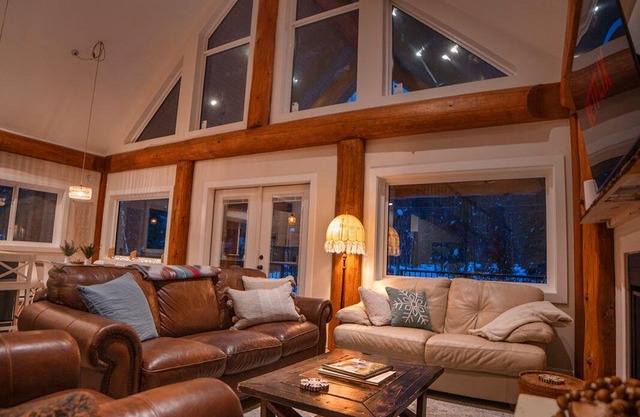 Escape to a cabin in the woods – Sunshine Valley, BC, Canada
