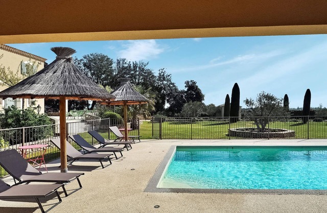 Escape to a peaceful vacation villa in the Alpilles in the middle of a large, landscaped garden.