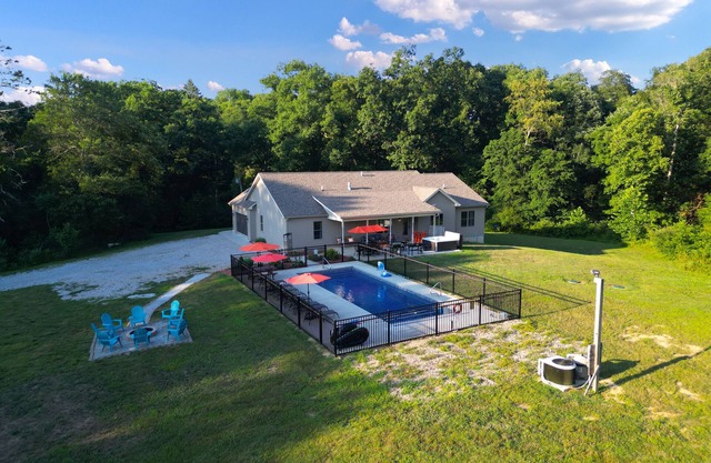 Espolon Ranch | Outdoor Igloo | Pickleball
