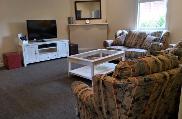 Eureka Views B&B Ballarat. 3 Bdr. 5 mins to CBD. Close to tourist attractions