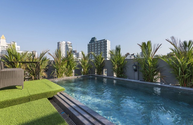 European Elegance 2BR Pool Access